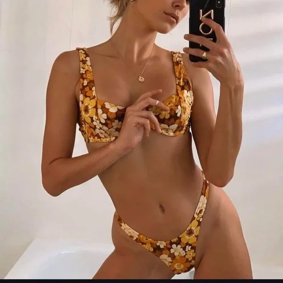 Floral Bikini Snorkelbear Swimwear - Picture 1 of 4